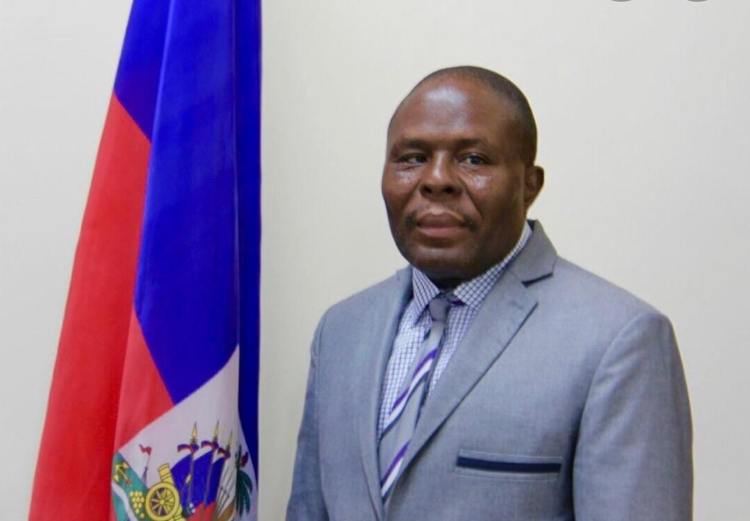 Josué Agénord Cadet, ministre de l'éducation nationale 