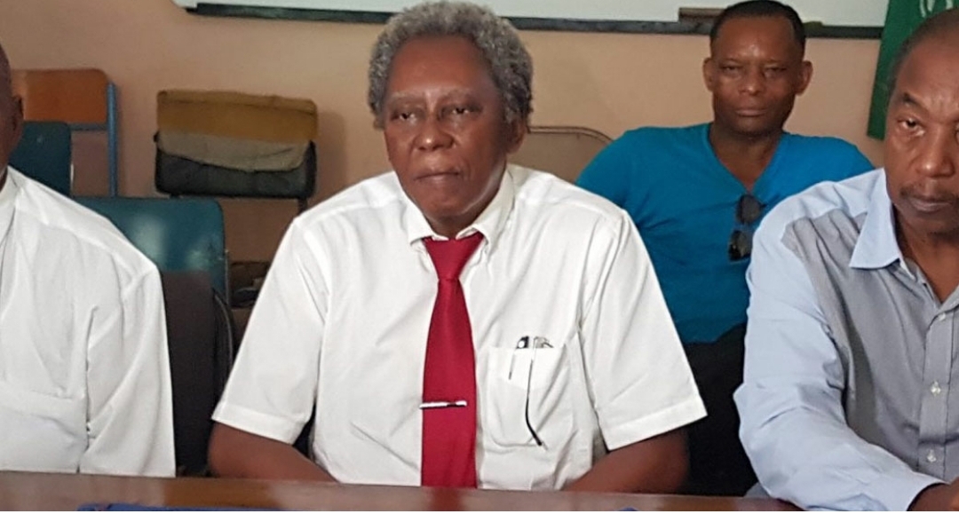  André Victor, Dunois E.  Cantave(Archives) 