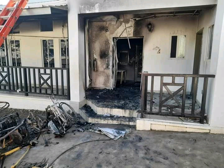 L'hôpital de Milot ( incendie) 