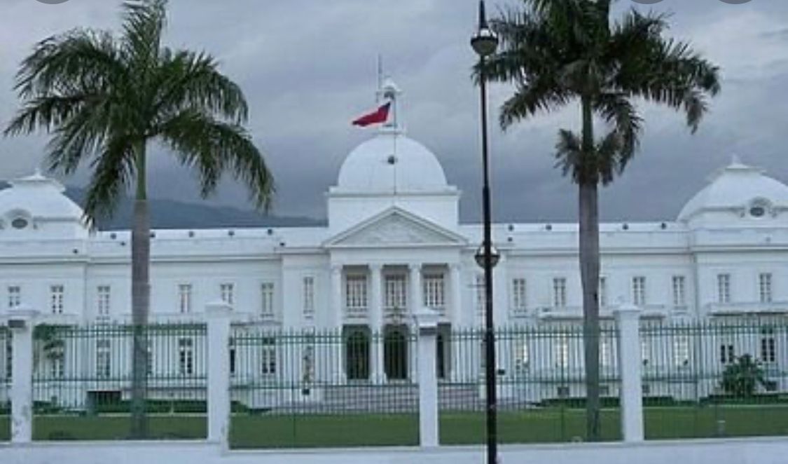 Le Palais National avant le tremblement de terre.
