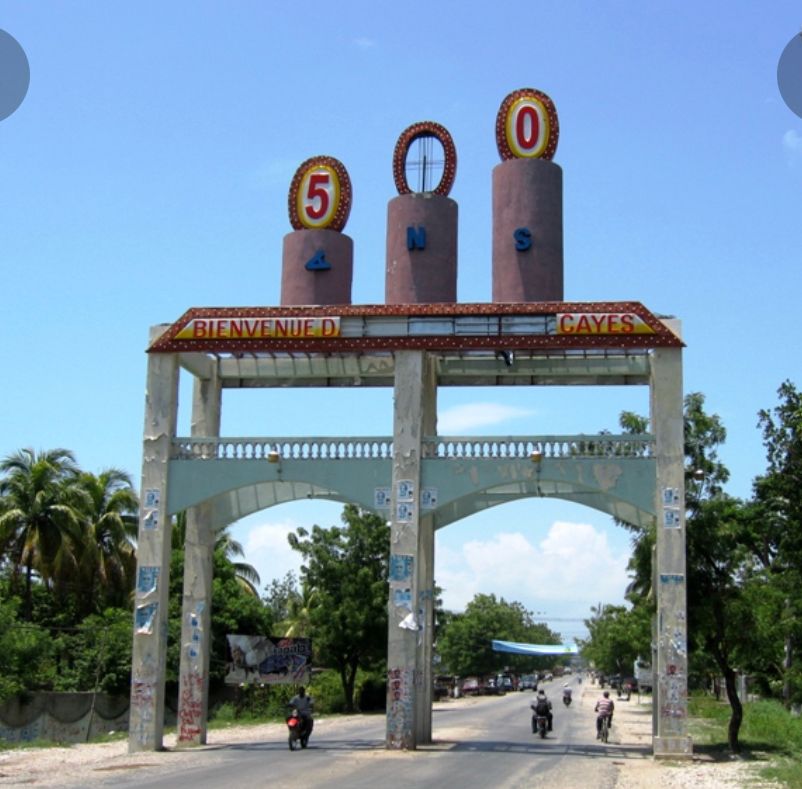 Entrée de la ville des Cayes 