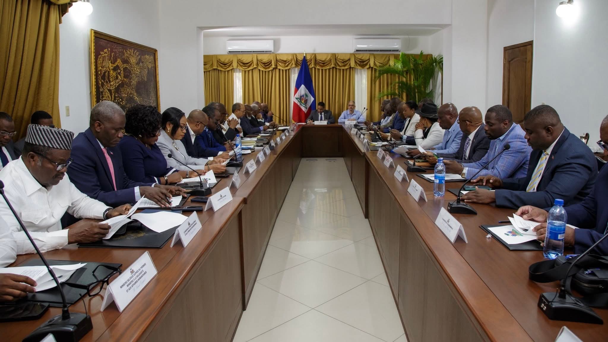 Premier conseil des ministres de Saint Cyr 