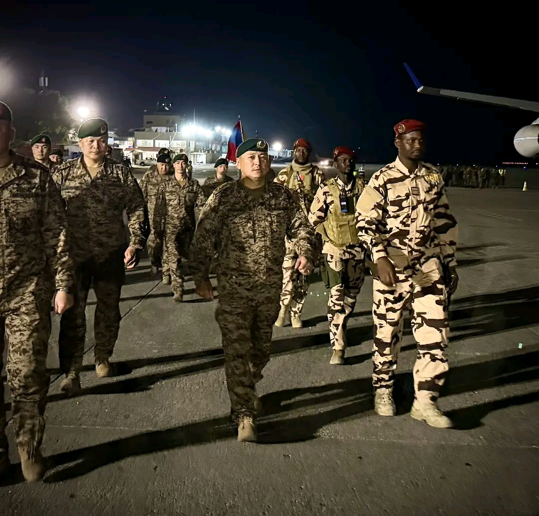 La FRG accueille son commandant, Erdenebat Batsuuri