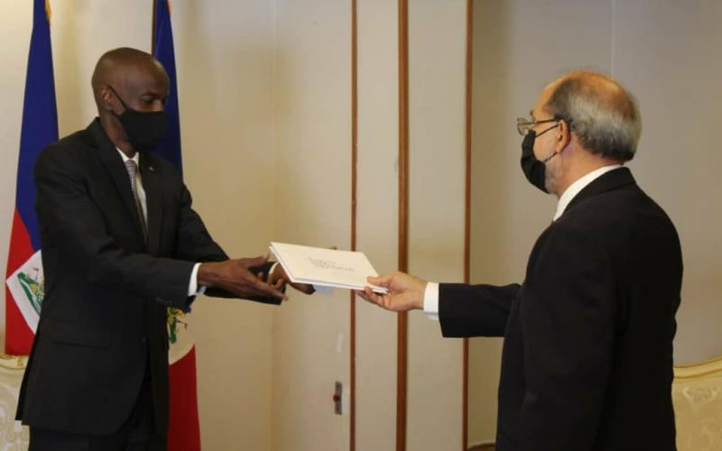 Le président Moise et l'Amb Faruk Miguel