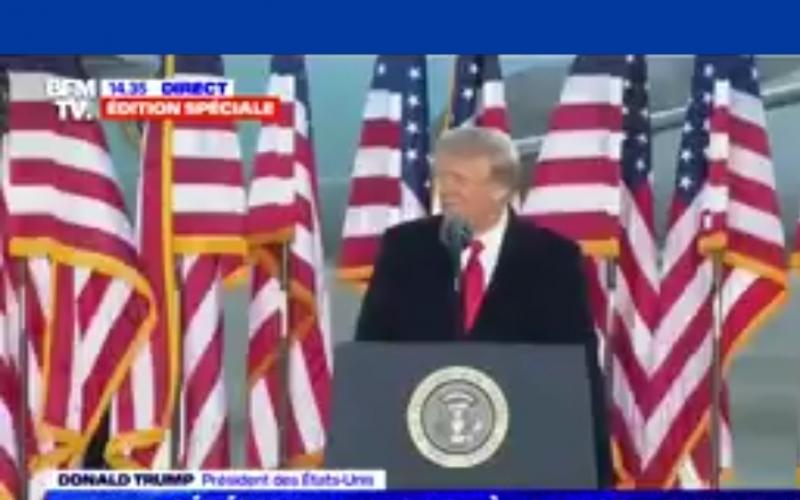 Donald Trump devant ses partisans 