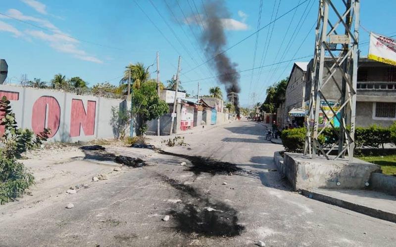 Pneus enflammés à Delmas 19 