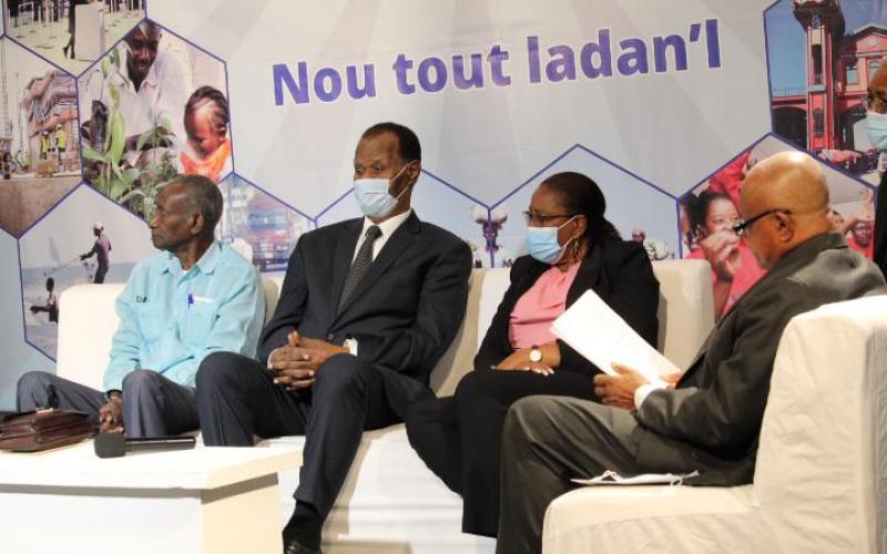 Le comité consultatif 