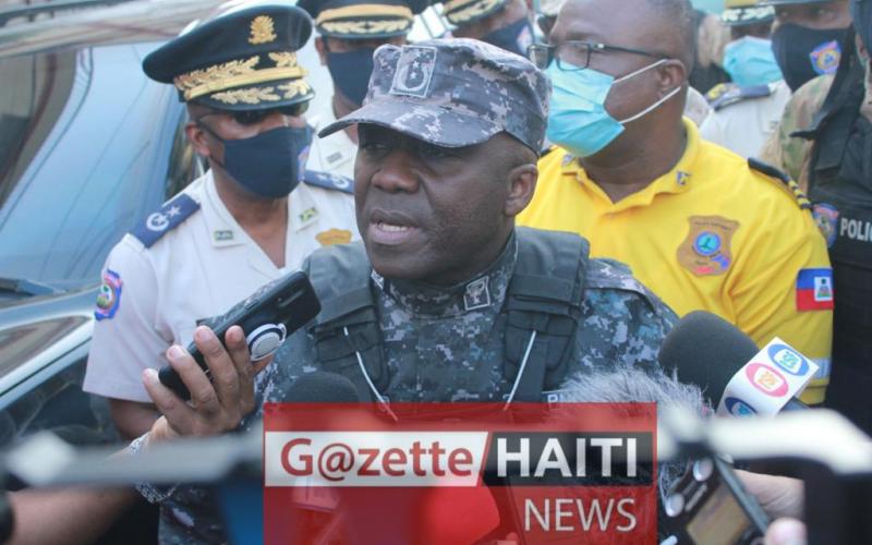 DG Leon Charles devant le Canado