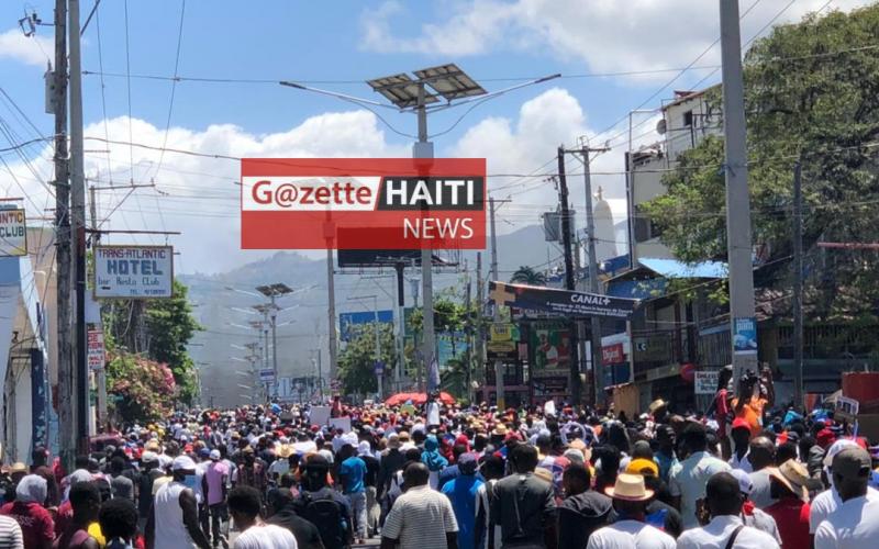 La foule à Delmas 