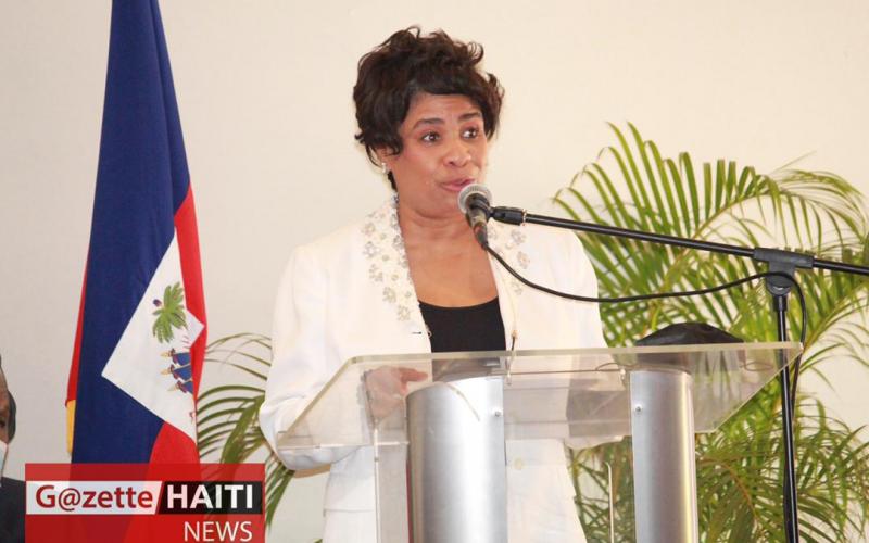 La secrétaire d’État à la formation, Maguy Durcé