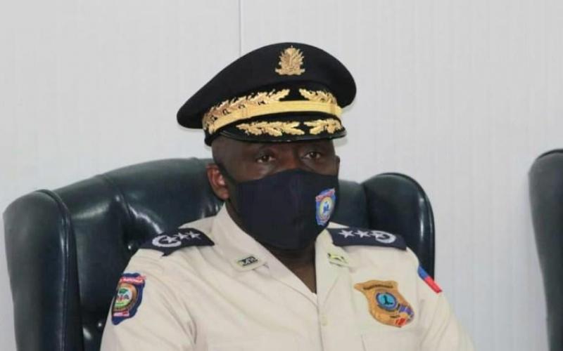 Le Directeur général a.i de l'institution policière, Léon Charles