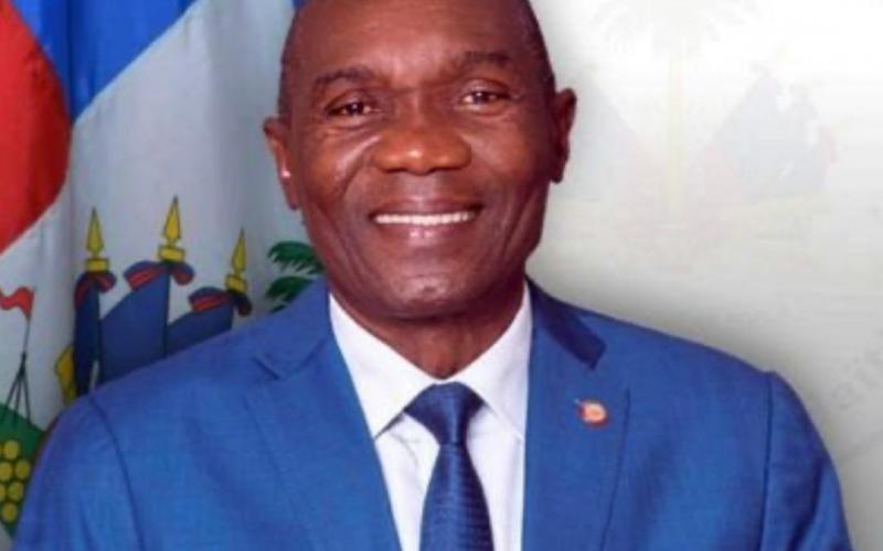 Joseph Lambert président proclamé par le Sénat 
