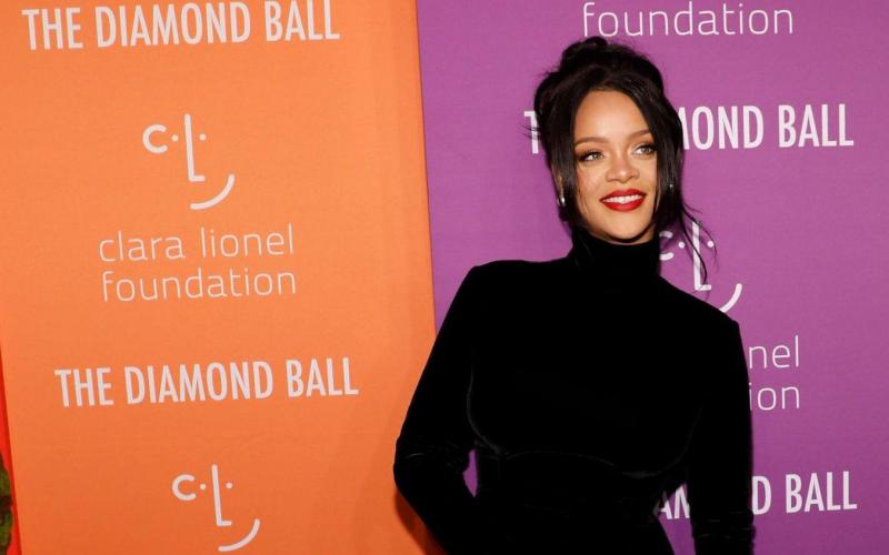 @Rihanna
