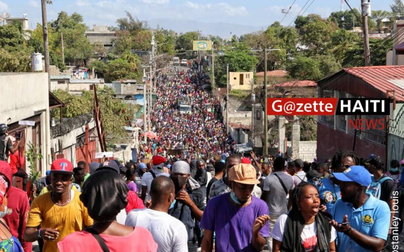 Une vue de la marche des ouvriers 