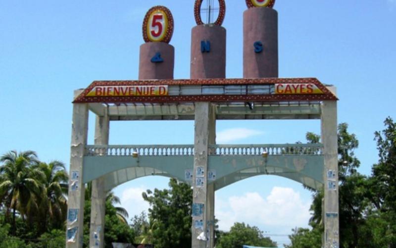 Entrée de la ville des Cayes 