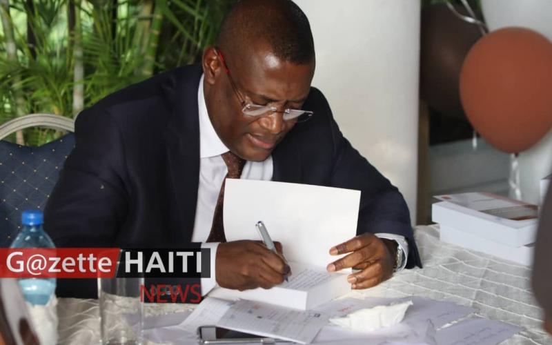 Le Dr Josué Pierre Louis ( vente signature)