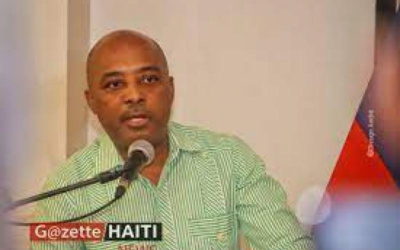 Ministre Nesmy Manigat