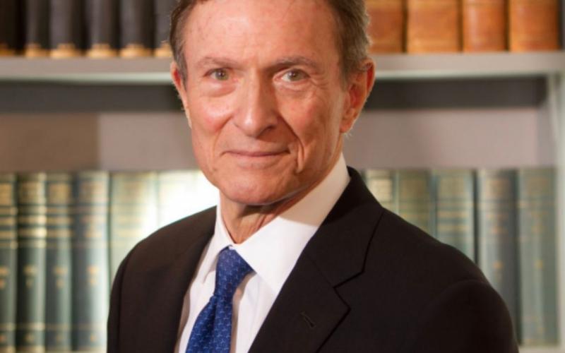 Dr Roberto Alvarez, MAE RD 