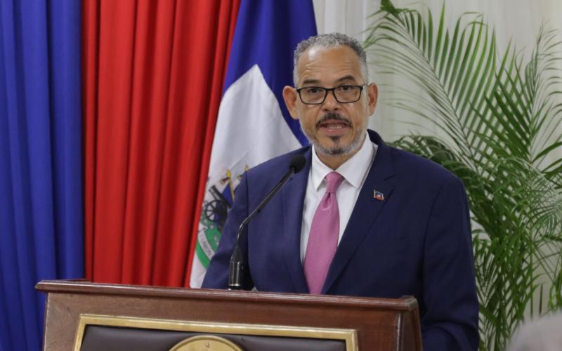 Alix Didier Fils-Aimé, premier ministre 