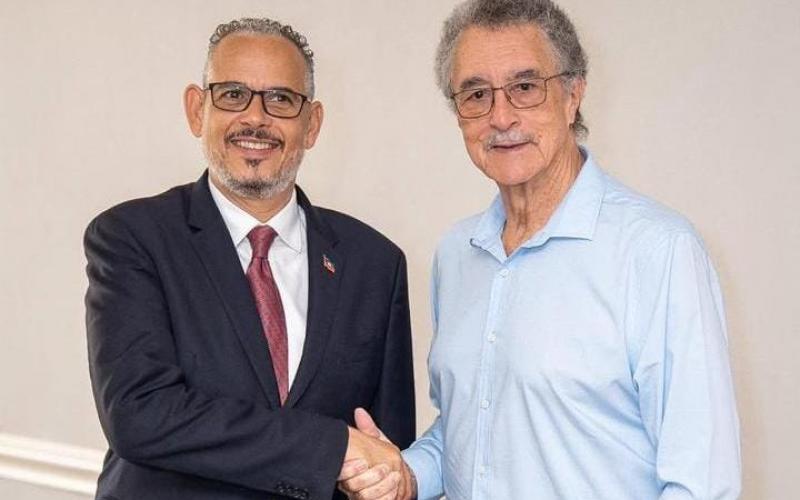 Le Premier ministre Alix Didier Fils Aime et Kenny Anthony 