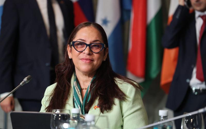 Raina Forbin représente Haïti au Dialogue ministériel de l’OCDE à Madrid