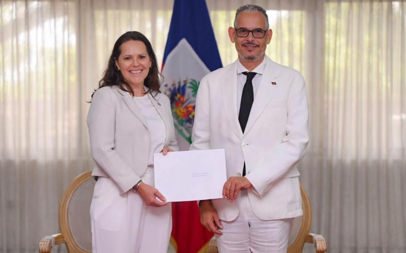 Haïti-Suède: la nouvelle Ambassadrice remet ses lettres de créance au Premier ministre Alix Didier Fils-Aimé
