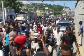 Une vue de la foule à Delmas
