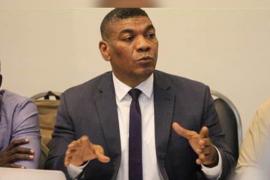 Me Robinson Pierre Louis