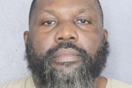 Un ancien policier haïtien plaide coupable aux États-Unis