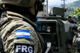 Quatre militaires salvadoriens pris dans une embuscade à Santo