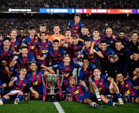 le Barça s’impose 2-0 face au Real Madrid et décroche le titre de champion d’Espagne