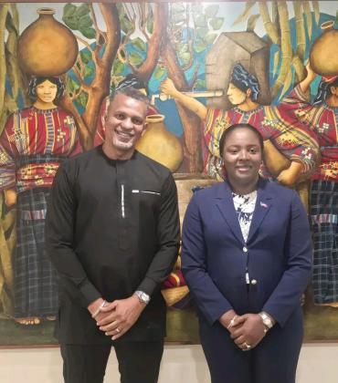 Dr. Sandra Paulemon rencontre une délégation de la Banque Caribéenne de Développement